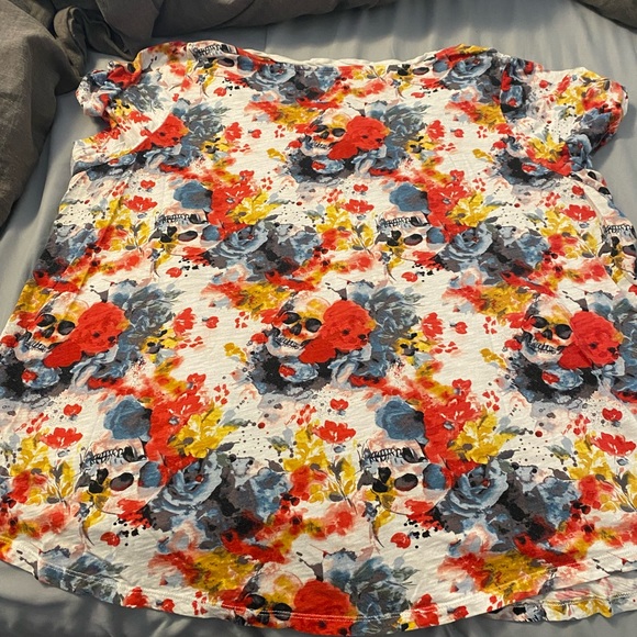 Torrid Pocket Tee - Picture 2 of 4